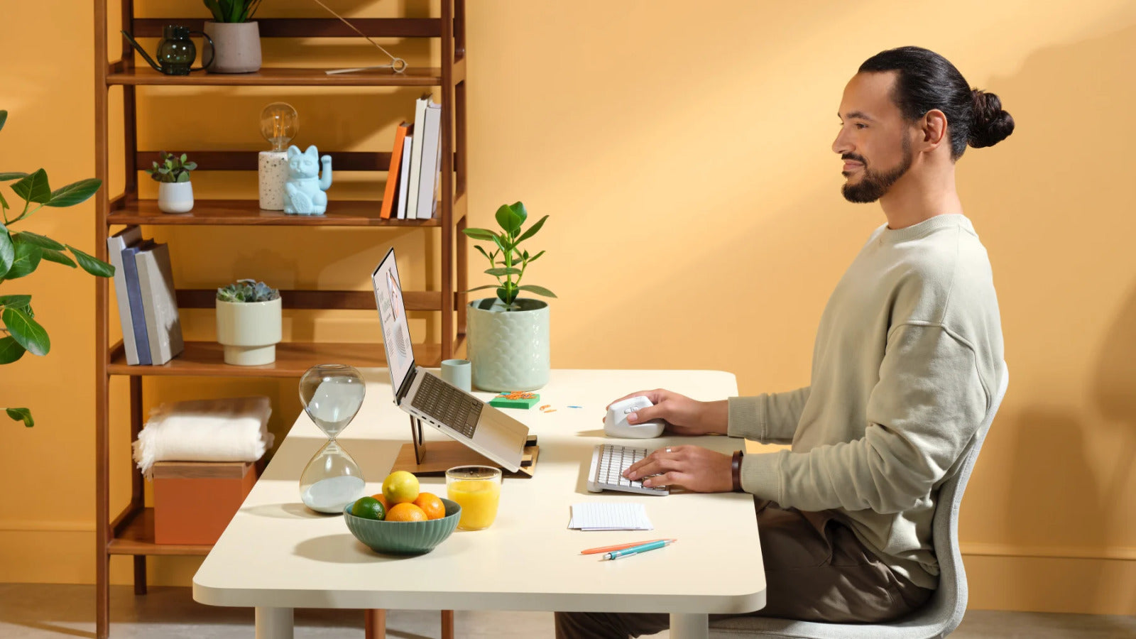 Logitech Lift for Mac Vertical Ergonomic Mouse